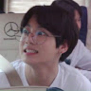 Meet your Posher, Evelyn